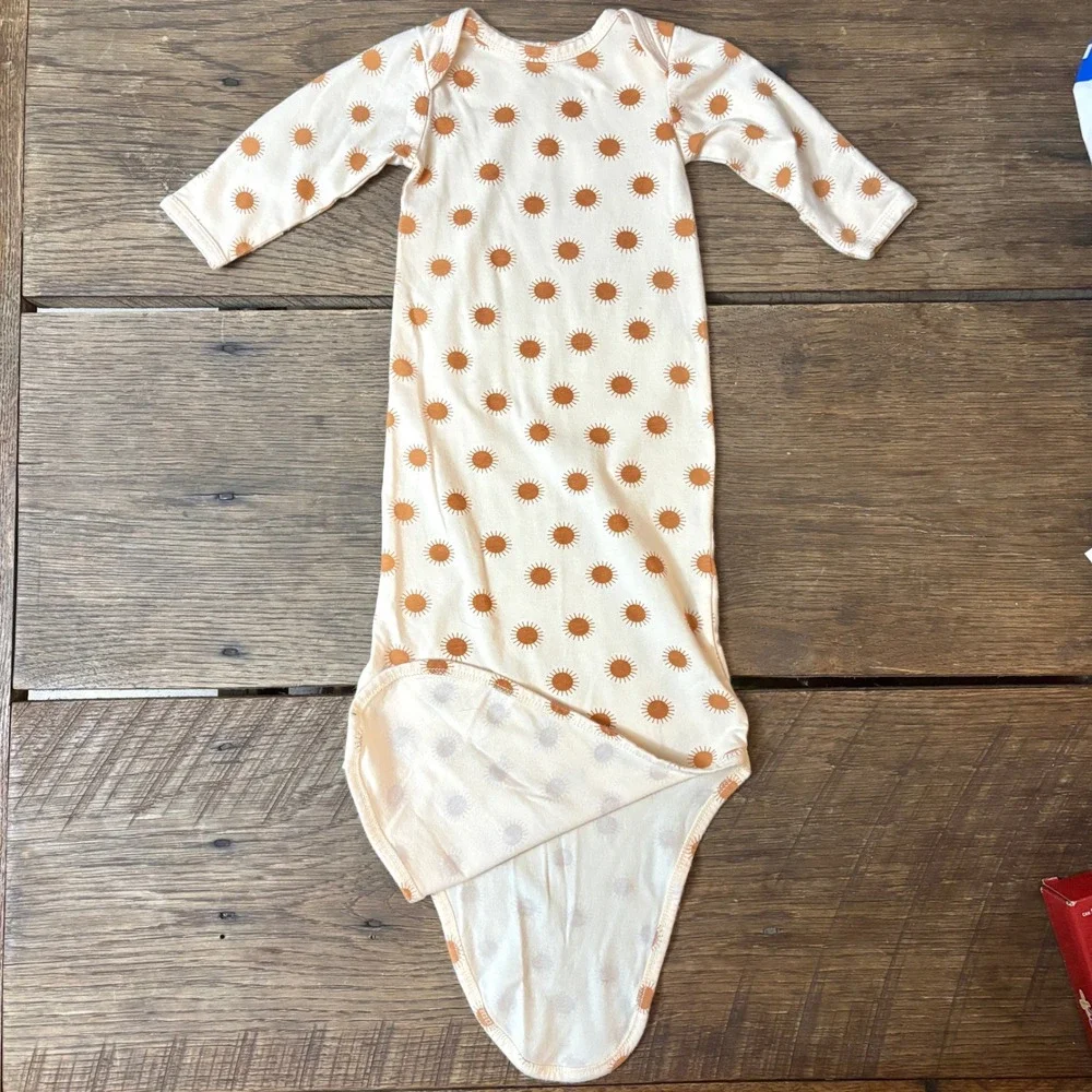 Sun Pattern Newborn Knotted Baby Gown Fold Over Hand Cuffs 100% Cotton Size 0-6m